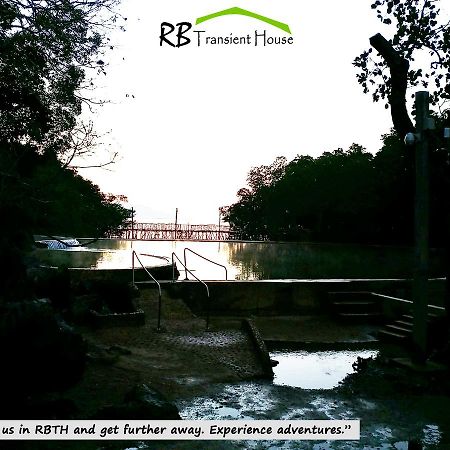 ホテル Rb トランジェント ハウス コロン エクステリア 写真